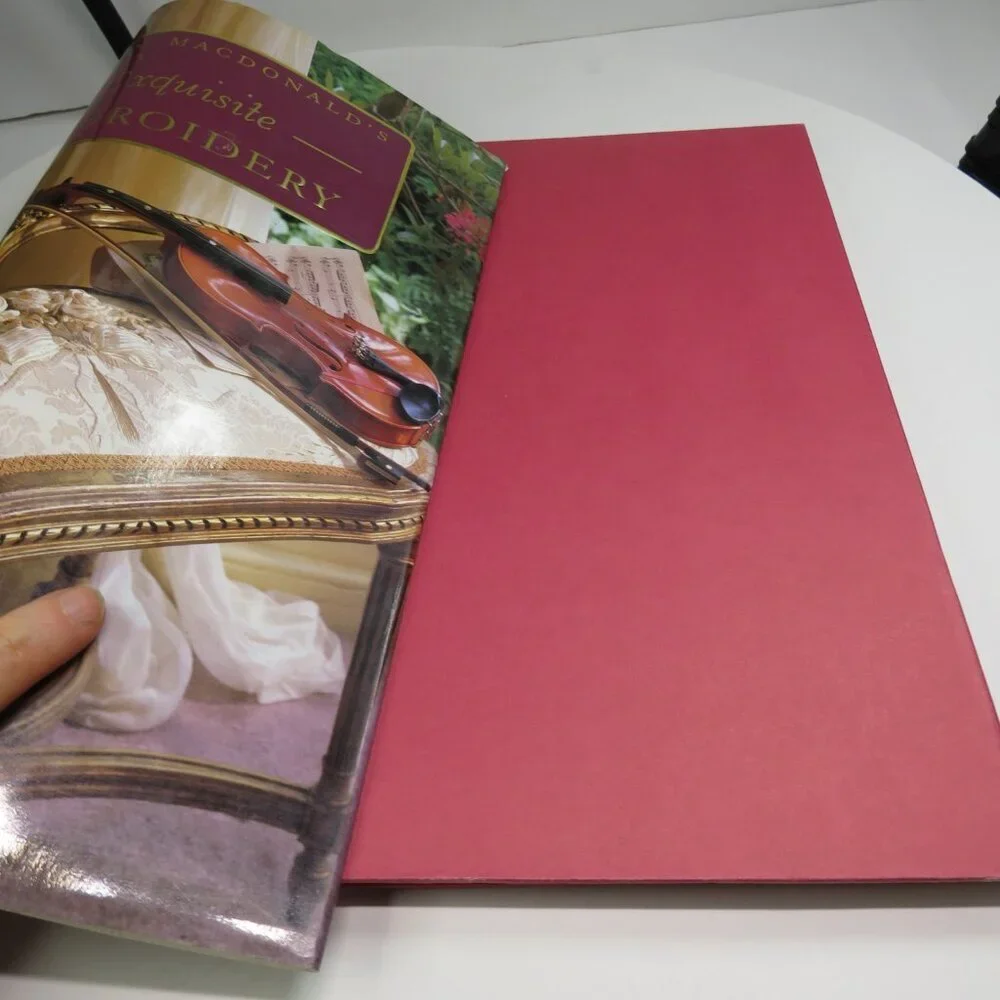 Exquisite Embroidery By Robbyn MacDonald Hardback